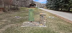 Echo Ridge Historical Cairn and Plaque